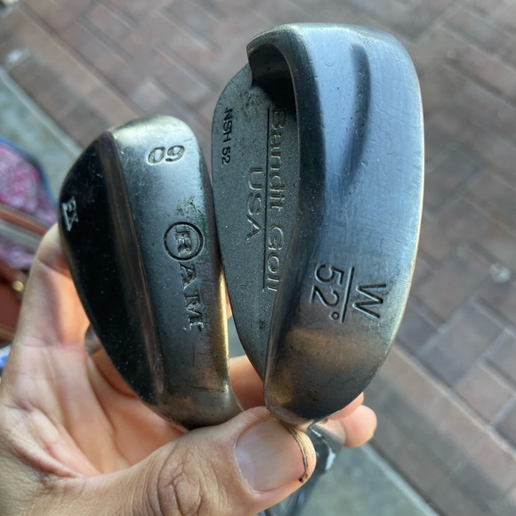 Golf wedges 52/60 deg in right handed 
Steel - Picture 5 of 7